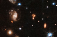 اكتشاف جسم غامض في الكون البعيد بكتلة هائلة