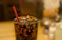 بعد أكثر من قرن من السرية.. عالم يزعم فضح سرّ وصفة كوكاكولا