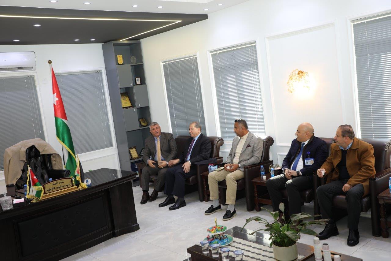 جامعة عمان العربية توقّع مذكرة تعاون مع بلدية بيرين لتعزيز التنمية المجتمعية