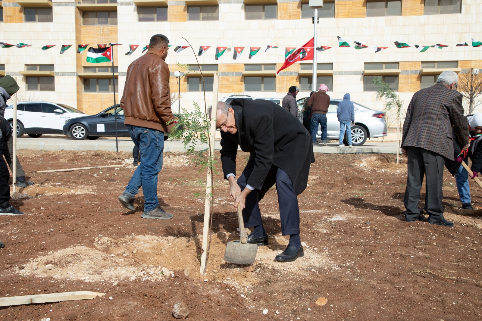 برعاية د. الحياري...الجامعة الهاشمية تحتفل بيوم الشجرة بغرس 1250 شجرة في الحرم الجامعي