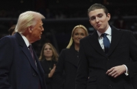 نجل الرئيس الأمريكي بارون ترامب ينقذ حياة صديقته