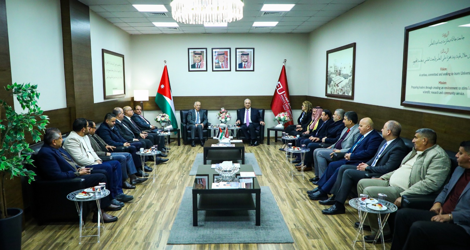 العيسوي يرعى افتتاح مركز جامعة الشرق الأوسط للعلاج الحكمي