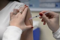 كلها سموم.. ترامب ينشر فيديو مثيرا للجدل عن اللقاحات وعلاقتها بالتوحد