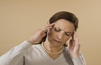 سبب الصداع الشديد قد لا يكون من الرأس!.. أسباب أخرى مؤثرة