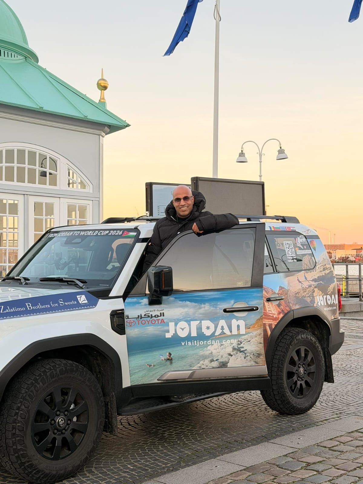 الرحالة عبدالسلام العجارمة وطنٌ يحمل الوطــن 