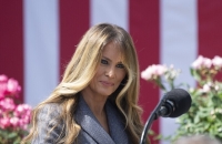 لا يليق بالرئيس!.. سيدة البيت الأبيض تعلق على رقص زوجها