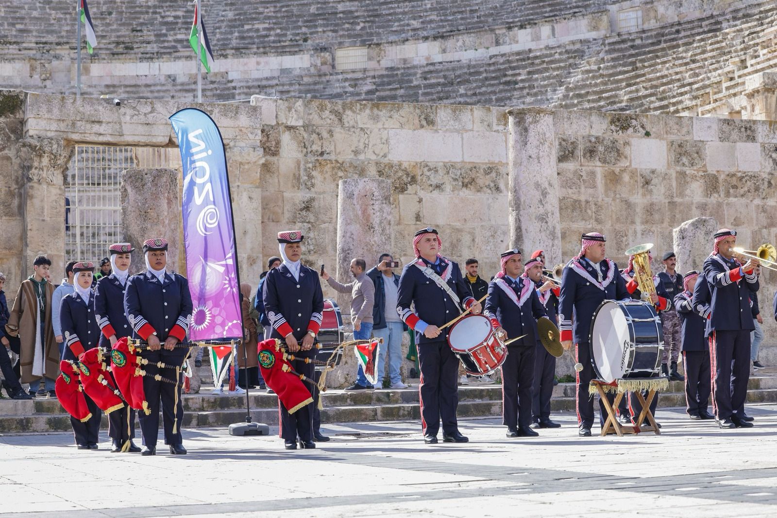 مسيرة ضخمة انطلقت من الشركة وجابت شوارع عمّان.. زين تحتفي بالعيد الرابع والستين لميلاد جلالة الملك