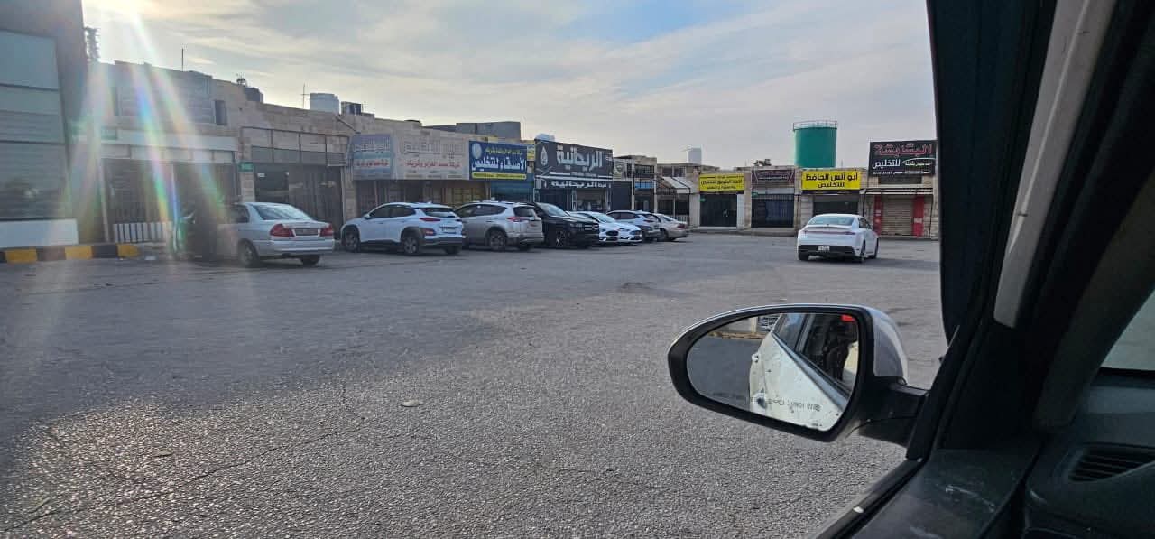 تجار ومستثمرون في حرة الزرقاء: المنطقة متوقفة بالكامل.. وحالة الشلل غير مسبوقة