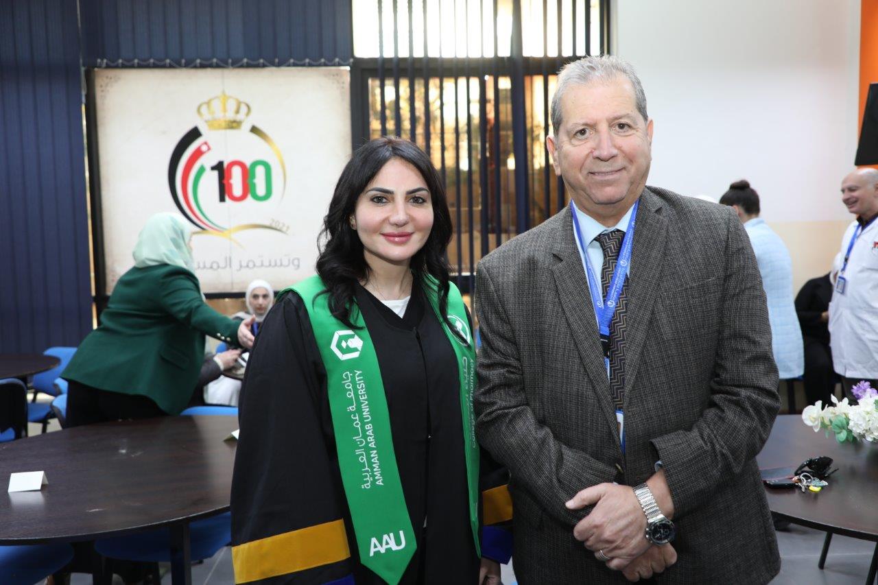 جامعة عمان العربية تحتفي بتخريج الدفعة الأولى من ماجستير اليقظة الدوائية والشؤون التنظيمية