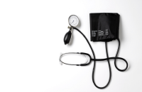 مشروب يومي بسيط يساعد على خفض ضغط الدم بشكل ملحوظ