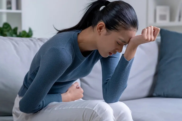 كيف تختار المرأة العلاج المناسب لأعراض انقطاع الطمث؟