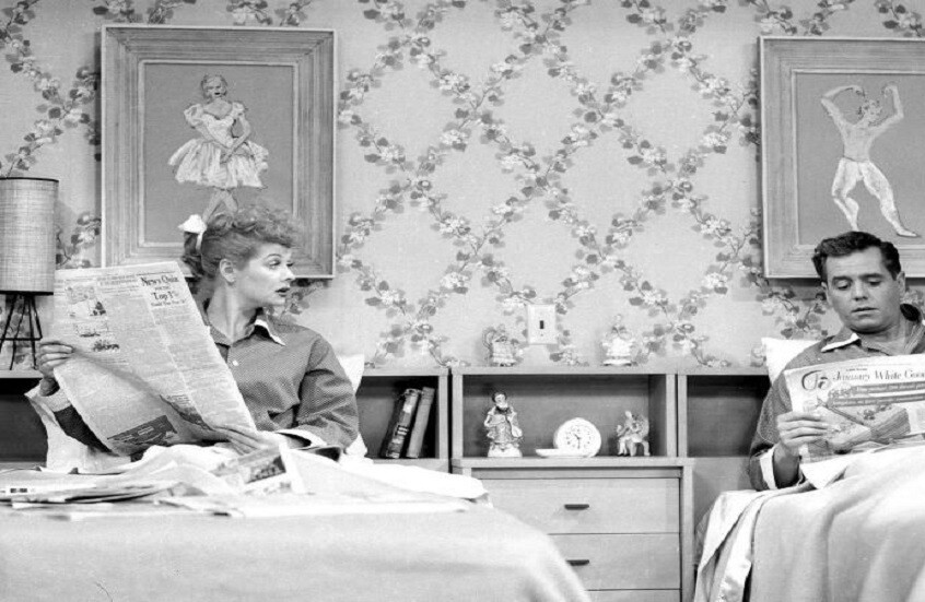 أزواج ينبغي عليهم النوم على انفراد