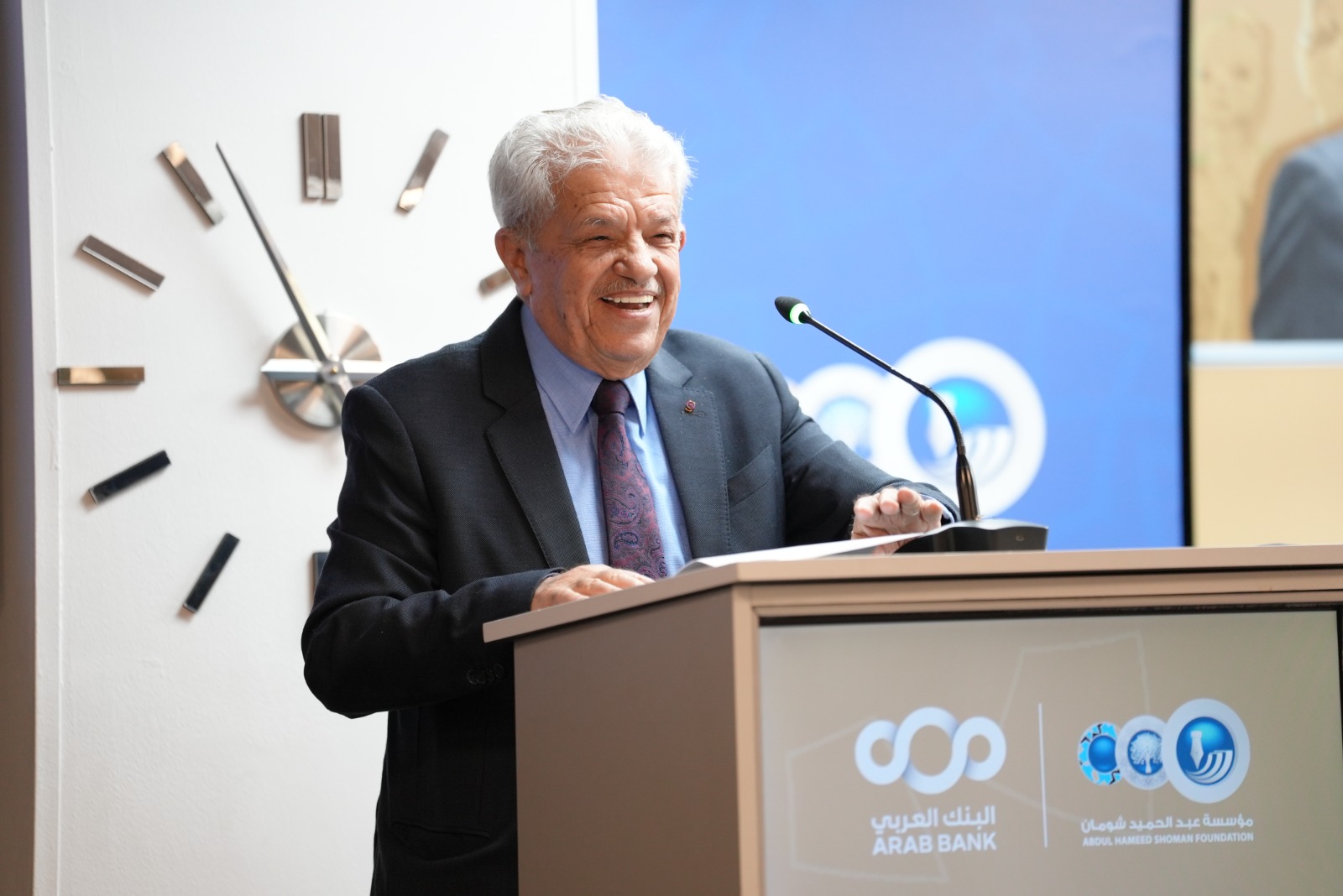 شومان تحتفي بالأكاديمي والباحث الدكتور زيدان كفافي ضمن برنامج ضيف العام