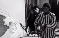 لقطات من وقائع تمثيل جريمة مقتل الفنانة هدى شعراوي على يد عاملتها المنزلية (فيديو)