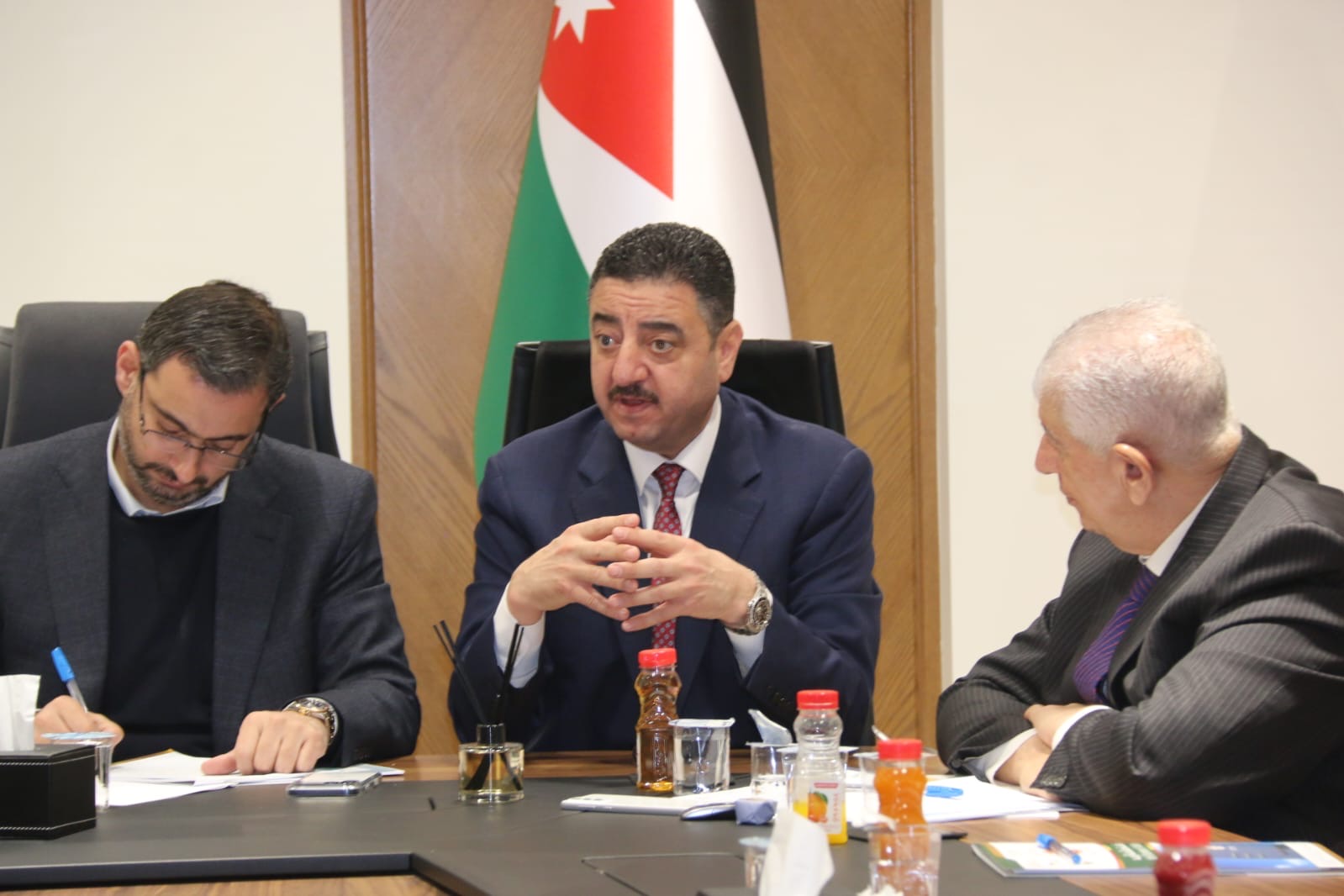 انطلاق الاجتماع التأسيسي للجنة العليا لرؤية إربد عاصمة اقتصادية .