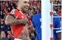 أوتامندي يسخر من فينيسيوس بحركة مثيرة للجدل خلال مواجهة بنفيكا وريال مدريد