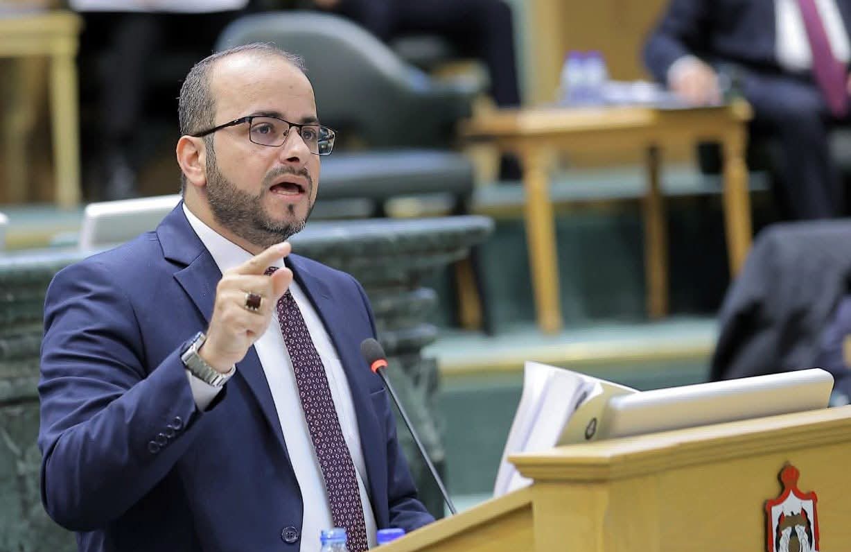 الرياطي يدعو المواطنين للتواصل مع نوابهم: اموال الضمان عرق جبينكم وليست منحة من أحد! #عاجل