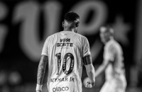 بشكل مفاجئ.. نيمار يعلن عن موعد اعتزاله كرة القدم (فيديو)