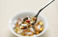 مكملات غذائية شائعة قد تسرّع شيخوخة الدماغ