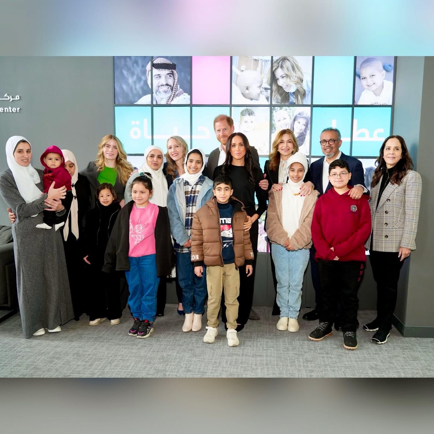 الأميرة غيداء تستقبل وفدا من منظّمة الصحة العالميّة برفقة الأمران هاري وميغان، دوق ودوقة ساسكس