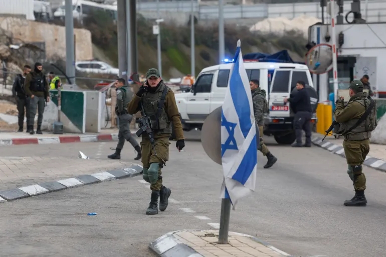إسرائيل تتأهب.. إعلان حالة الطوارئ وإغلاق المدارس