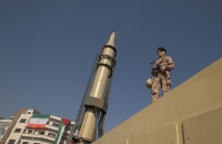 مسؤول عسكري إيراني رفيع: سنستخدم أنواع الأسلحة المطورة تدريجيا.. لكل قائد 3 بدلاء على الأقل #عاجل