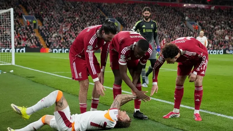 غلطة سراي يشكو ليفربول بعد بتر إصبع لاعبه