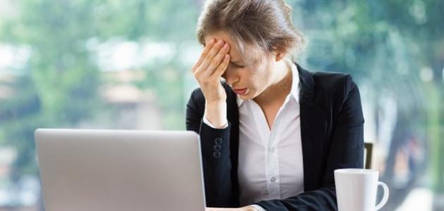 أسباب ألم الرأس من الأمام وأنواع الصداع المرتبطة به