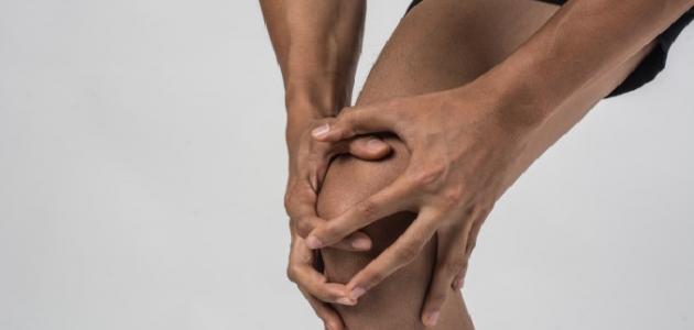 علاج خشونة الركب: نصائح وطرق فعالة