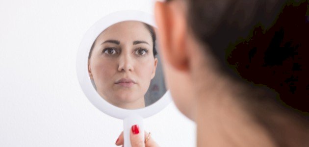 طرق فعالة لإزالة آثار الحبوب من الوجه