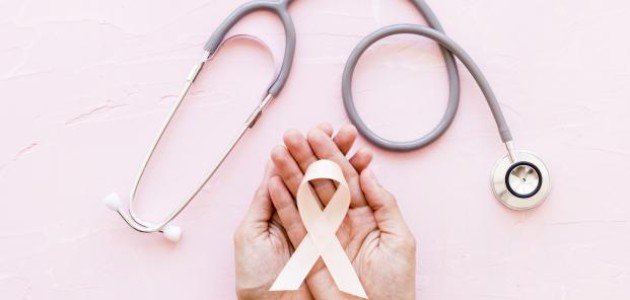 أعراض وأسباب سرطان الثدي