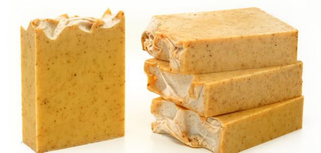 فوائد صابونة الكركم لعلاج حب الشباب والبشرة