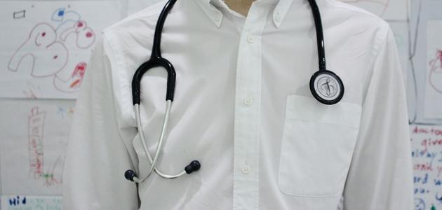 أسباب وعلاج ألم الخصية اليُمنى