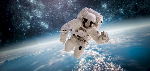 سباق الفضاء 2.0: هل يواجه رواد الفضاء أزمة وجودية في 2026؟