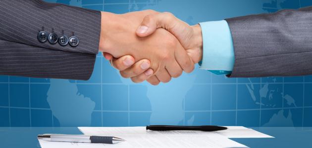 ما معنى العقد في عالم 2026: تحول جذري في المفهوم والتطبيق