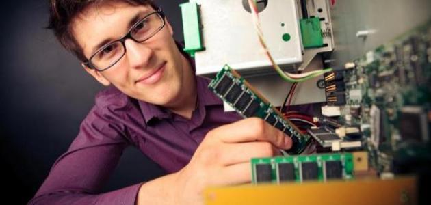 هندسة الحاسب في عام 2026: ثورة أم تطور تدريجي؟