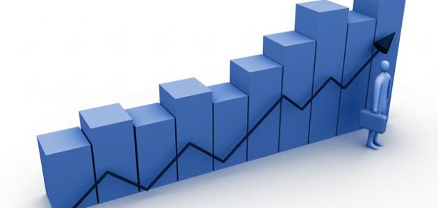 تطوير الذات: تحليل استراتيجيات النمو الشخصي في 2026