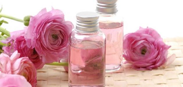 فوائد زيت الورد للبشرة والجسم