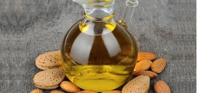 أضرار وفوائد زيت اللوز الحلو