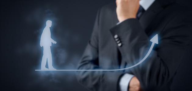 تحليل عميق: تطوير الذات - المفهوم، الأهمية، وآليات التحقيق في عصر النهضة الرقمية