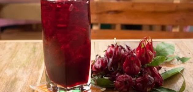 تألقي ببشرة ندية: سر الكركديه البارد لبشرة 2026