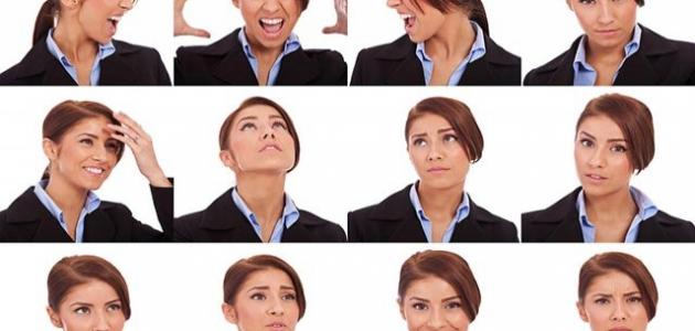 دليل شامل لفهم لغة الجسد: المؤشرات، الاستخدامات، والتفسيرات