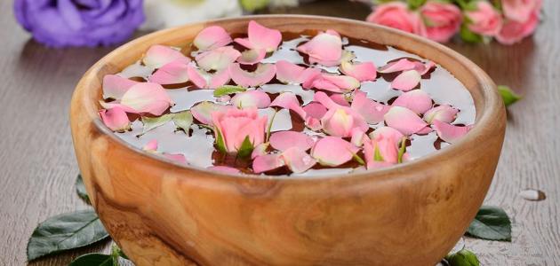 ماء الورد: سر بشرة 2026 المتوهجة