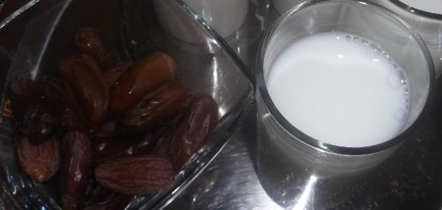 سحر التمر واللبن: روتين 2026 لبشرة مشرقة وجسم رشيق