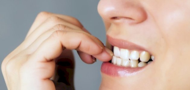 فك شفرة التوتر: أسرار لغة جسد واثقة في 2026