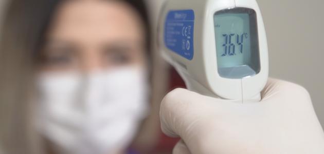 الاتزان الحراري: كيف يحافظ جسمك على درجة حرارة ثابتة؟