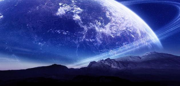 الكونية: تحليل مفهوم شامل في الفلسفة والدين