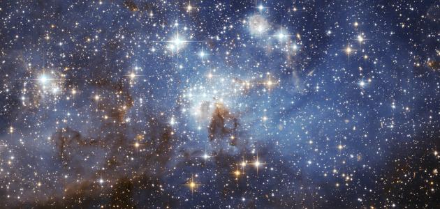 التحليل العميق: كيف تتشكل النجوم ودورة حياتها وعناصرها