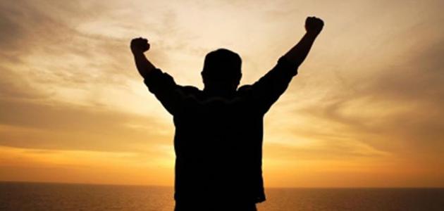 تحليل معمق: كيف تعزز ثقتك بنفسك في 2026؟