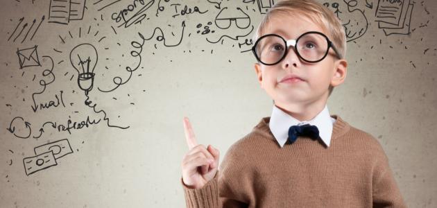 الدليل الشامل للعام 2026: التفكير العلمي مقابل التفكير العبقري - أيهما أفضل لمستقبلك؟